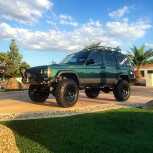 4.5" Lifted Cherokee
