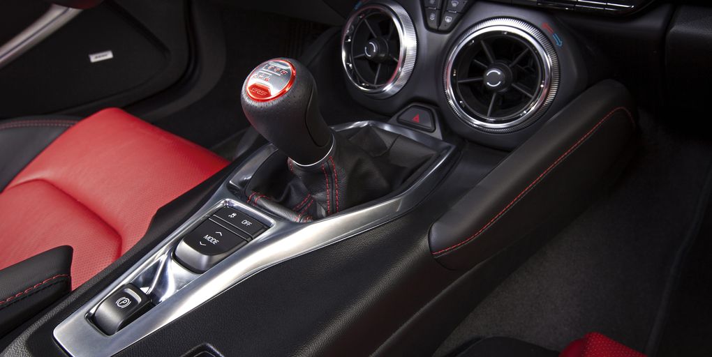 2016 Camaro Interior Dust Runners Automotive Journal