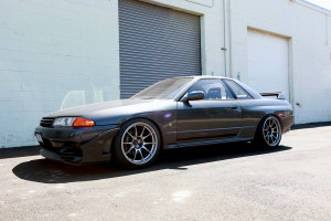 grey lowered r32 skyline grr